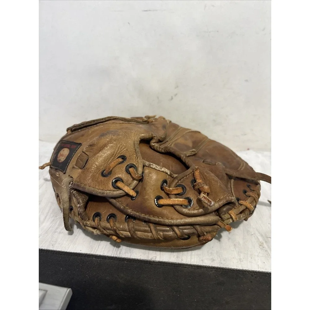 Seaway CM14 Catchers Mitt Baseball Leather Professional VTG GOES ON RIGHT HAND